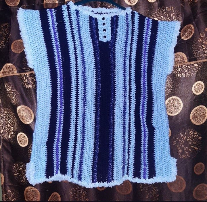 Crochet Ombre Poncho in Monochrome: African-Inspired Faux Fur Trim Kaftan; Unisex Gifts